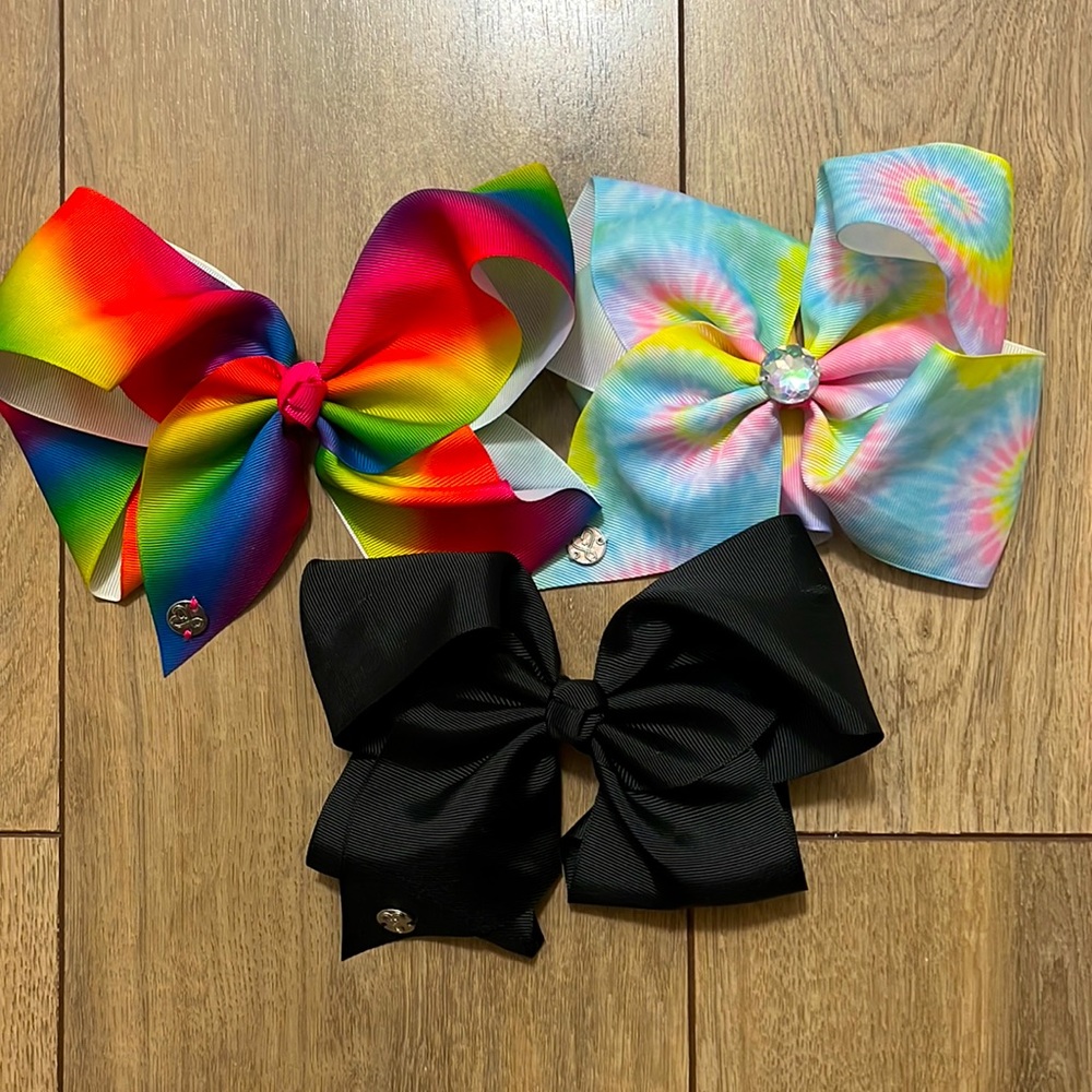JoJo Siwa Bows